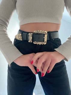 Black Leather Belt Women Bronze Buckles Waist Belt Buckles - Etsy Statement Belts Women, Thick Black Belt, Black Belts For Women, Black Belt Outfit, Thick Belts, Low Waist Belt, Leather Belt Women, Chunky Belt, Statement Belt