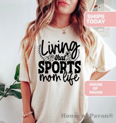 Sports Mom Shirts, Fun Shirts, Spirit Shirts, Design Statement, Tshirt Ideas, Mom Life Shirt, Mama Shirts, Vinyl Shirts