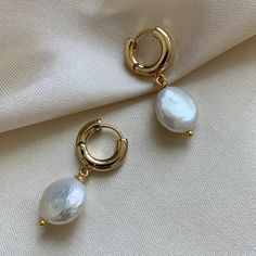 Pearl Hoop Earrings – FALA Jewelry Outfit Classic, Pearl Jewelry Design, Body Adornment, Jewelry Design Earrings, Pearl Hoop Earrings, Classic Jewelry, Workout Accessories, Pearl Drop, Minimalist Jewelry