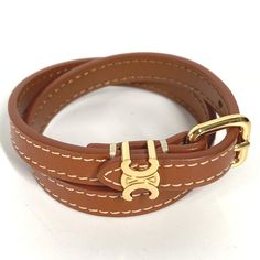 ◆100% (Genuine)◆ Iem No. E-240405-4 Brand CELINE Model number 460SF3BCF Item bracelet Model Les Cuirs Double Bracelet Line Triomphe Gender Women Color Brown Material leather Accessories None Notation size C1 Size cm (approx.): Total Length: 37.5cmSize Description: C1inch (approx.): Total Length: 14.8Size Description: C1 Item Rank S rank Condition 【Outside】 (Surface) Slight Scratch If you have any questions about the product details, please contact us at any time. I will update item description for you. CELINE 460SF3BCF bracelet Les Cuirs Double Bracelet Brown Women JASH Mark certification What is the JASH Mark? "JASH" is an abbreviation for "Japan ".It means that the mark certifies that the item is a "used item sold by an honest Japanese company". We are a certified store Only stores in Ja Celine Bracelet, Bracelet Model, Celine Model, Double Bracelet, Brown Women, Balenciaga Bag, Celine Bags, Bags Designer Fashion, Exclusive Bag