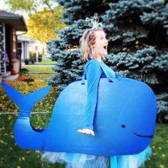 DIY Whale Halloween Costume. Little Mermaid Bedroom, Mermaid Costume Diy, Under The Sea Decorations