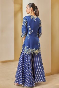 Shop for Osaa by Adarsh Blue Tissue Flower Embroidered Kurta And Sharara Set for Women Online at Aza Fashions Blue Sharara, Kurta And Sharara Set, Long Blouses, Kurta And Sharara, Sharara Designs, Neck Flower, Kurta Sharara, Lehnga Dress, Applique Work