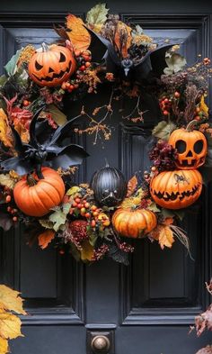 Magical Doorway, Front Door Display, Welcoming Front Door, Halloween Wreath Ideas, Wreath With Lights, Christmas Hand Painted, Spooky Wreath, Happy Halloween Banner, Bedroom Wall Decoration