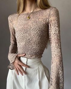 Lace Shirt Outfit, Elegant Lace Tops, Women Blouses Fashion, Fancy Dresses Long, Modest Dresses Casual, Lace Outfit, Professional Fashion, It Fits