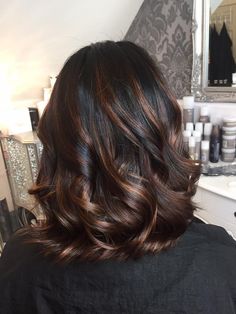 Lob Dark Hair Balayage, Balayage For Black Hair Short, Balayage For Black Hair Asian Straight, Highlights On Black Hair Short, Long Brunette Bob Hairstyles, Medium Length Dark Hair With Face Framing Highlights, Black Hair With Caramel Highlights, Highlights For Black Hair