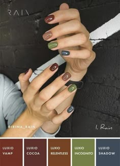 Muted Multicolor Nails, Accent Nail Color Combos, California Nail Colors, Short Sns Nails Designs Fall, Autumn Nails Multi Color, Fall Color Nail Designs 2023, Glossy Fall Nails, Short Oval Nail Designs Fall, Fall Skittles Nails