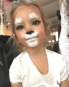 Nem Halloween Makeup, Bunny Halloween Makeup, Mat Makeup, Halloween Makeup For Kids, Make Up Diy, Bunny Makeup, Halloweenský Makeup, Halloween Make-up Looks, Cute Halloween Makeup