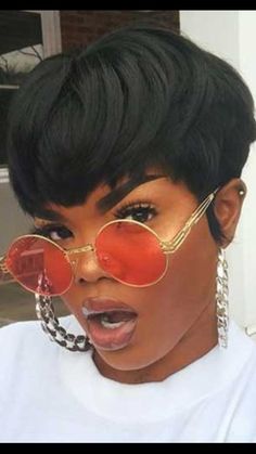 Easy Short Hairstyles, Bang Hairstyles, Short Hairstyles For Black Women, Black Hair Short Cuts, Popular Short Hairstyles, Short Hair Pixie Cuts, Short Sassy Hair, Sassy Hair, Bowl Cut