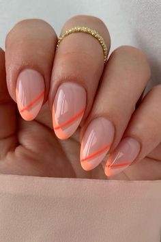 21 Vibrant Orange Nail Designs to Brighten Your Day! Summer French Nails, Unghie Sfumate, Orange Nail Designs, Orange Nail, Peach Nails, Summery Nails, Cute Gel Nails, Oval Nails, Orange Nails