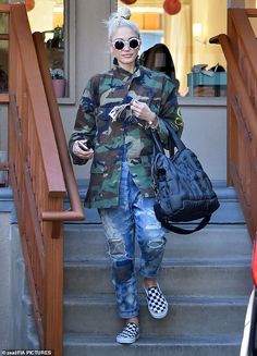 Stylish: Gwen Stefani, 49, donned a colorful ensemble as was snapped leaving a Beverly Hil... Eccentric Aesthetic, January Outfits, Gwen Stefani Style, Camouflage Coat, Cali Style, Anaheim California, Camo Fashion, Nails Done