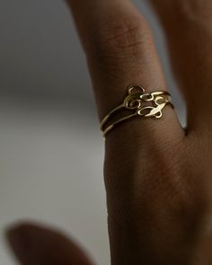 Simple, comfortable everyday sideway Alphabet Initial Ring Each initial measures approx. 6-9mm Available in 14K Yellow Gold or 14K White Gold * Leave us your initials and placement in the comment box at checkout. Modern and timeless Cursive Initial Ring. Perfect as a stacking ring or by itself. # Statement rings chain ring Initial Ring Cursive letter ring sideway letter ring thick chain gold chain rings statment ring cuban link chain 14K gold everyday ring Solid gold ring jewelry rings ■ SHIPPIN E Ring Letter, Gold Stackable Rings With Initials For Everyday, Everyday Gold Stackable Rings With Initials, Everyday Stackable Yellow Gold Rings With Initials, 14k Gold Stackable Rings With Initials, Minimalist Yellow Gold Stackable Rings With Initials, Recycled Gold Open Band Stackable Rings As Gift, Recycled Gold Stackable Rings With Open Band, Recycled Gold Stackable Open Band Rings As Gift