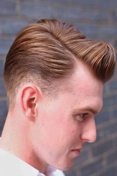 Pompadour Hairstyles For Men In 2022 ★ Pompadour Hairstyle For Men, Haircut Ideas For Men, Pompadour Haircut, Mens Hairstyle