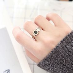 Rings-Woman Rings Stainless Steel Black Roman Numerals Rose Gold Color Hollow Out Rings Fashion JewelryModel Number:4000087235871 Roman Numeral Ring, Hand Rings, Unique Diamond Rings, Rings Jewelry Fashion, Style Noir, Fashion Mode, Rose Gold Color, Roman Numerals, Stainless Steel Rings