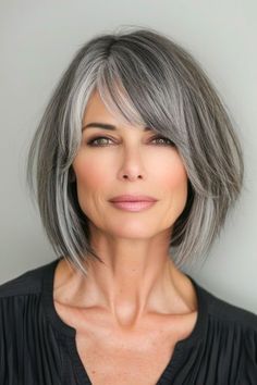 Textured layered silver bob hairstyle for women over 60. Modern Bob Hairstyles, Best Haircuts, Short Layered Haircuts, Hair Color And Cut, Cool Haircuts, Short Hair Cuts For Women, Short Hairstyles For Women