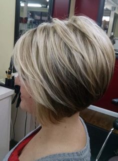 Short Stacked Bob Haircuts, Pixie Haircut Ideas, Short Pixie Bob, Blonde Bob Haircut, Stacked Bob Hairstyles, Short Hair Images, Pixie Bob Haircut, Amazing Hairstyles