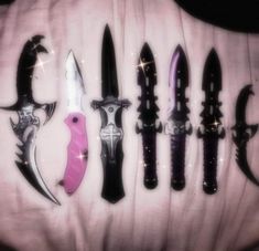 Pfp Edgy, Aesthetic Discord Pfp, Black Knives, Aesthetic Discord, Discord Pfp