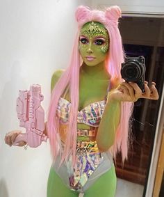 Sci Fi Photoshoot, Sci Fi Halloween, Ufo Costume, Halloween Alien Costume, Space Party Costumes, Space Costume