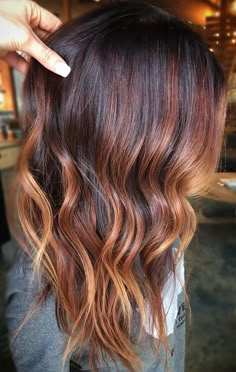 Summer to fall and about to entry into winter, switching up your whole beauty routine is a must—especially when it comes to your hair color.  The... Mushroom Balayage, Hair Colors 2020, Balayage Colors, Dark Blonde Balayage, Hair Color Ideas Brown, Baylage Hair, Balayage Haircolor, Balayage Brown, Rambut Brunette