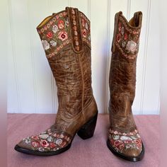 Old Gringo Sora Cowgirl Boot In Brass. Floral Embroidery Around Top And Toe. Pointed Toe, 3” Heel. Great Condition. Run Narrow. 13.5 “ Opening At Calf And 11” Shaft. Traditional Snip Toe Boots For Spring, Traditional Fitted Snip Toe Boots, Traditional Fitted Boots For Fall, Traditional Brown Boots For Spring, Traditional Embroidered Boots For Spring, Traditional Fitted Leather Boots, Traditional Fitted Boots For Spring, Traditional Spring Boots, Traditional Fitted Boots With Round Toe