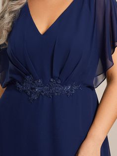 Elevate your style with our Plus Size V-Neck Chiffon Bat-Wing Sleeve A-Line Waist Applique Formal Dress. This dress is designed to flatter with its A-line silhouette, V-neckline, and bat-wing sleeves, providing comfort and elegance. The chiffon fabric drapes beautifully, while the applique detailing adds a touch of sophistication. Perfect for formal occasions, this dress combines style and inclusivity for a stunning and confident look. Fit: Please refer to size chart. Length:Tea length. Sleeve S Plus Size Formal Gowns, Elegant Dresses Cocktail, Dresses Elegant Short, Plus Size Formal, Dresses Formal Elegant, Bridesmaid Dresses Prom, Bat Wing, Lotus Leaf, Applique Dress