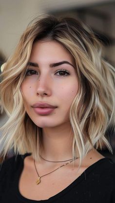 Welcome the sunshine with 28 top summer haircuts for 2024. Each style is designed to keep you looking fresh and fabulous throughout the season. Buzz Cuts, Bangs Straight, Sleek Ponytail