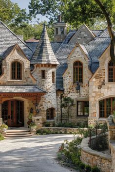 Contemporary French country exterior with sleek metal accents French Country Chateau Exterior, Modern French Country House Exterior, French Home Exterior, French Country House Exterior, Modern French Country House, Chateau Exterior, Modern French Home, Country Chateau, French Country Chateau