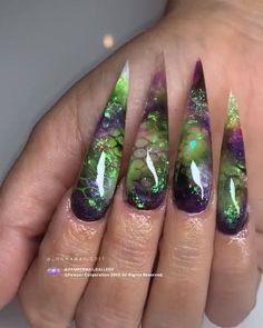 Emerald Green And Purple Nails, Stiletto Nails Classy, Yellow Nails Stiletto, Opal Nails Acrylic, Stiletto Nails Natural, Stiletto Nails Winter, Crystal Inspired Nails, Extreme Nails Designs, Stiletto Nails With Rhinestones