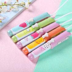 Travel Flat Iron, Koleksi Makeup, Girl School Supplies, Travel Flats, Curling Hair, Unicorn Fashion, Travel Hair, Kawaii School Supplies