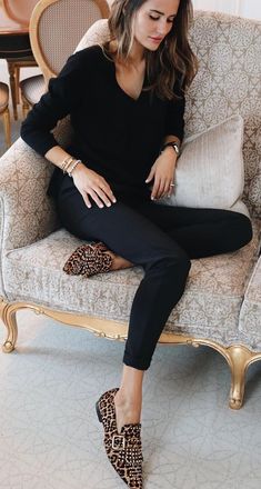 Alex Riviere, Outfits Gorditas, Casual Outfit Inspiration, Looks Chic, Clothing Ideas, College Outfits, Work Fashion, Coco Chanel, Fashion Classy