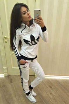 Sweat Set Outfits, Adidas Outfit Women, Adidas Set, Cute Gym Outfits, Adidas Tracksuit, Womens Adidas, Adidas Leggings