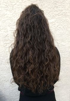 Long Layered Haircuts For Thick Hair Naturally Curly, Long 2a Hair, Haircuts For Wavy Curly Hair Long Layered, Long 2b Hair, Long Naturally Wavy Hair, Haircuts For Naturally Wavy Hair Long, Long Wavy Hair Cuts With Layers, Naturally Wavy Hair Cuts With Layers, Long Wavy Hair Natural