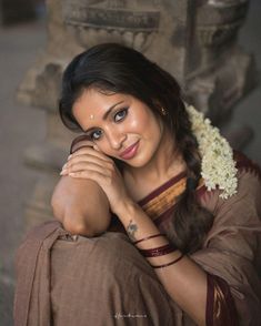 Teju Ashwini, Kerala Traditional Saree, Girls Dpz Stylish, Saree Outfit, Easy Photography Ideas, Self Photography, Stylish Aesthetic