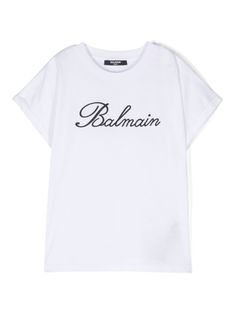 white/black cotton jersey texture crew neck embroidered logo to the front short sleeves straight hem Dress With Jean Jacket, Teen Boy Outfits, Baby Boy Accessories, Dolce And Gabbana Kids, Kids Logo, Stella Mccartney Kids, Embroidered Tshirt, Suits Coats, Logo Embroidered