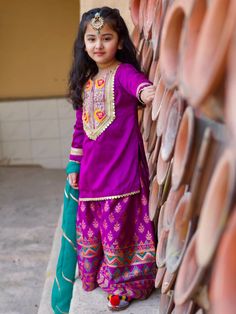 Magenta Suit, Black Witch Dress, Pearl Outfit, Silk Sharara, Gotta Work, Witch Dress, Purple Girls, Chiffon Dupatta, Modest Wear