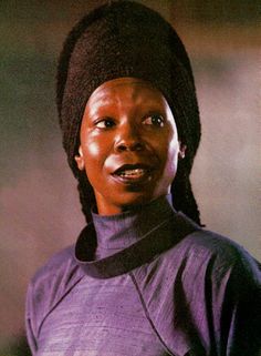 Guinan, Picards guardian angel.....fab hats! Pop Culture Icons, Star Trek Online, Star Trek Movies