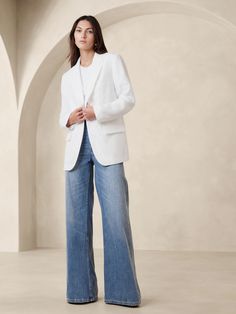 Lina Relaxed Linen Blazer | Banana Republic Linen Blazer Outfit Women, Linen Blazer Outfit, Womens Linen Clothes, Blazer Outfits For Women, Suit Jackets For Women, Linen Suits, Casual Work Outfits, Womens Blazers, Blazer Outfits