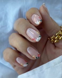 Diy Nails Flowers, Gel Nails Diy, Tip Nails, Nail Ring, Expecting Parents, Mixed Feelings, Nails Desing, Neutral Nails