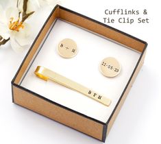 "Tie Clip & Cufflink Set, Personalized Tie Clip ,Gold Tie clip, Engraved Tie clip, Groomsman gift, For him, Wedding party gift, Rosegold color Cufflink set. You can personalize with your initials, names, or meaningful word. The Tie Clips are made from Aluminum, Brass, and Copper. measure approximately Standard size  1/4\" x 2.25\" ,Mid size 1.4\" x 2\" and skinny tieclips 1/4\" x 1.75\" How to Order: Please write initials or words to \" note to seller\" box when you check out.   If you have spec Adjustable Suit And Tie Accessories For Father's Day Gift, Groomsmen Tie Clip, Gold Tie Clip, Custom Tie Clip, Groomsmen Tie, Personalized Tie Clip, Wallet Insert Card, Gifts For Hubby, Groomsmen Ties