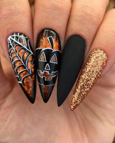 Horror Themed Nails, Playful Nails, Nails October, Nagellack Trends, October Halloween, Spider Webs