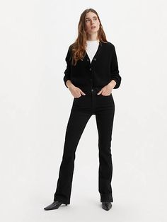 A high rise meets a modern bootcut leg. We designed these easy-to-wear 725 High-Rise Bootcut jeans with a high rise, slim leg and subtle bootcut at the hem for a flattering silhouette. Part of our signature ‘Lot 700’ fits, these jeans are designed to flatter;all day, every day. A classic leg-lengthening bootcut silhouette Designed to give you legs for days Fits slim through your hip and thigh with a high rise that holds you in Authentic denim character enhanced with supersoft stretch. For jeans that'll leave you starry-eyed. That's Levi's® Stellar Stretch. Thanks to excellent built-in recovery, they champion your curves and move with you;without sagging or bagging;everywhere and every wear. Color that lasts. This garment is made with Stay Dark technology, meaning it keeps its true color fo Bootcut Jeans Women, Ribcage Jeans, Levis Outfit, High Rise Bootcut Jeans, Jeans Bootcut, Tapered Jeans, Jeans Women, Slim Leg, Dress Trousers