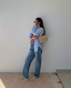 Pregnant Jeans Outfit, Maternity Jeans Outfit, Chic Pregnancy Style, Wide Leg Maternity Jeans, Pregnancy Outfits Casual, Outfit Wide Leg, Classy Old Money