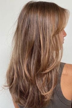 hair inspo with long layers, 90s lob, back to school hairstyles, mom cut, chocolate copper hair, blowout, brunette hair inspo, fall hair, 90s haircut inspo #hair #90shairstyles Honey Brown Hair, Brown Hair Inspo, Haircut Inspo, Honey Hair, Blonde Hair Inspiration, Cute Hairstyle, Haircuts Straight Hair, Hair 2024, Honey Brown