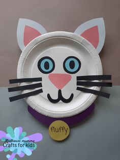 a paper plate with a cat face on it