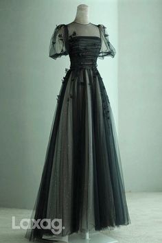 A Line Prom Dresses With Sleeves, Pretty Aesthetic Dresses, Yule Ball Dress Black, Formal Simple Dress, Wedding Outfit Ideas For Women Guest, Acotar Dresses, Homemade Prom Dress, Alt Prom Dresses, Dark Academia Gown