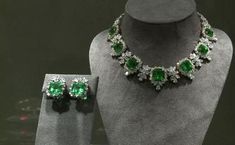 Liz Taylor, Expensive Diamond, High End Jewelry, Diamond Jewelry Set, Indian Bridal Jewelry Sets, Bridal Jewellery Indian, Fine Watches, Fashion Mistakes