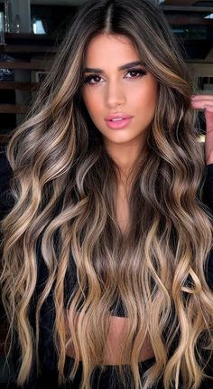 Long Hair Brown With Highlights, Womens Las Vegas Outfits, Low Contrast Balayage, Blonde Hair Color Ideas For Brunettes Balayage Highlights, Black Hair Blonde Balayage, Blonde Balayage On Black Hair, Gold Highlight, Balayage Long Hair, Rambut Brunette