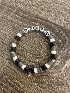 #Reputation_Album #Make_Clay_Beads #Bracelet_Idea #Small_Bead_Bracelet Swiftie Bracelet Ideas, Bracelet Ideas Clay Beads, Swiftie Bracelet, Make Clay Beads, Small Bead Bracelet, Colorful Bead Bracelets