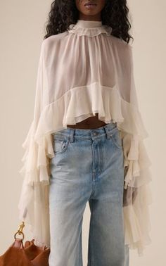 Jean Outfits Fall, Chic Jean Outfits, Silk Crop Top, Fashion Trend Forecast, Mode Boho, Creation Couture, Boho Blouses, Fashion Editor, Looks Style