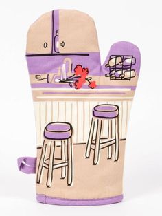 an oven mitt that has two stools in it