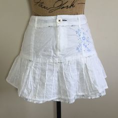 Never Worn Except To Try On Occasionally. Gorgeous Blue Embroidered Flowers As Well As A Layer Of Baby Blue Floral Material Under The White Pleated Overlay. Also Has Belt Loops For A Cute Blue Or Silver Skinny Belt! Vintage Color, Vintage Colors, Vintage Skirt, Embroidered Flowers, Try On, Blue Floral, The White, Baby Blue, Womens Skirt